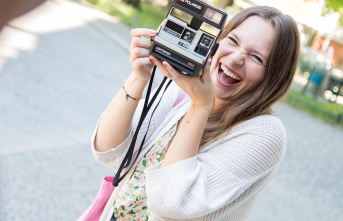 Analogue, unique, special colors - why instant cameras are still popular