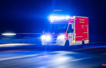 Thuringia: work platform tips over: man seriously injured
