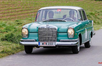 Baden-Württemberg: Vintage cars are on the road in Baden-Württemberg
