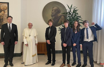 Four children with them: Musk tweets about his meeting with the Pope