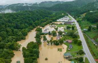 Situation is likely to "worse": Eight people die in floods in Kentucky