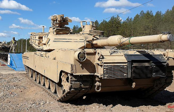 Substitute for Ukraine aid: Poland gets the first Abrams battle tanks
