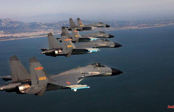 USA "playing with fire": Beijing starts military deterrent maneuvers