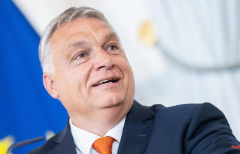 "Inflatable boat broke": Viktor Orban rescued from distress