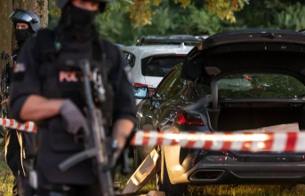 Gun holster and Koran found – police fear Islamist background
