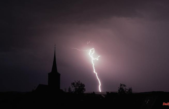 Saxony-Anhalt: Weather service warns of severe thunderstorms in Saxony-Anhalt