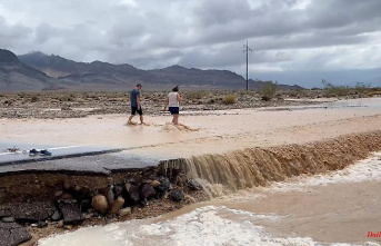 After heavy rains: Hundreds evacuated from Death Valley