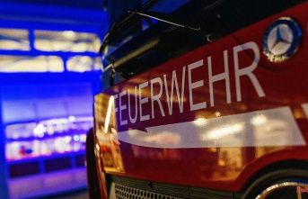 North Rhine-Westphalia: Several thousand straw bales in Hopsten on fire