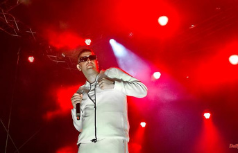 "Body needs a break": rapper arrest warrant cancels tour