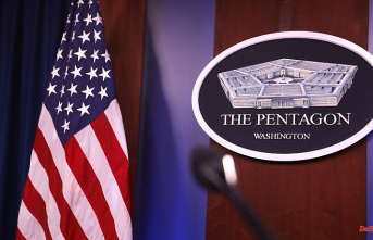 Warning against interference: Ex-Pentagon bosses: Politics should leave the military alone