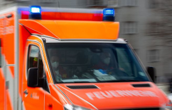 Saxony: cyclist collides with a stroller and crashes
