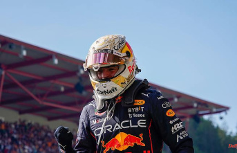 "Golden phase of his career": Verstappen chases Vettel and Schumacher's record