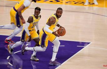 DBB star gets Lakers contract: LeBron James celebrates Schröder's return