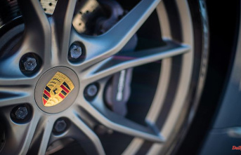 "A historic moment": Porsche shares increase on the stock market debut