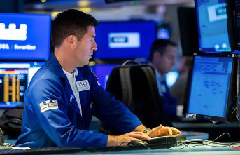 Dow Jones closes in the black: fear of recession makes trade nervous