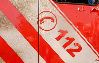 Saxony: Woman seriously injured after jumping out of a burning building