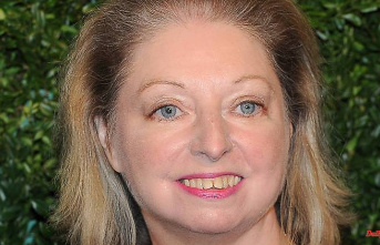 Wrote the 'Tudor Trilogy': writer Hilary Mantel died