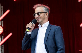 "Right award ceremony": Böhmermann wins the German TV award and jokes