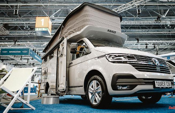 A world first on board: Knaus Tourer CUV - a Bulli camper with a lifting roof