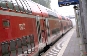 Saxony: train of the Erzgebirge railway recorded car: investigations