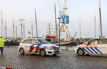 Disaster in the Netherlands: Probably four dead in a ship collision