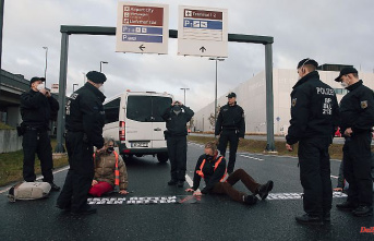 Fine of 600 euros: climate activist convicted of road blockade
