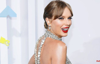 Entire top 10 hijacked: Taylor Swift sets a new record in the US charts