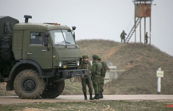 Detonation at military airport?: New explosions shake Crimea