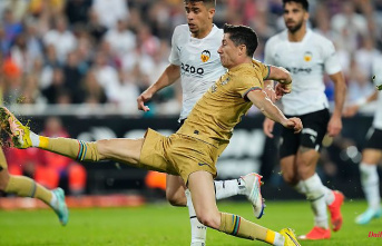 The long foot against Valencia: Lewandowski's goalscoring dominance continues