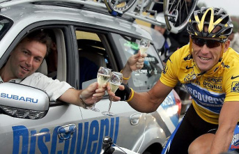 Lifetime ban and forgiveness: Lance Armstrong's knees in front of his own pile of rubble