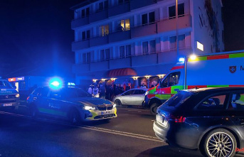 Bavaria: youth injured bouncer with knife