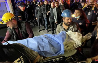 Mining accident in Turkey: At least 25 miners dead, dozens buried