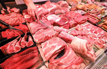 Disclose how animals are kept: Government wants labeling for counter meat
