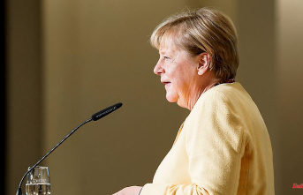 "Political courage": Merkel honored by UN for refugee policy