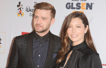 "Ten years is not enough": Justin Timberlake raves about wife Jessica Biel