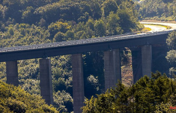North Rhine-Westphalia: Rahmede viaduct on the A45: Contract for demolition completed