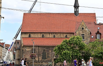 Thuringia: Work begins on the roof of the Ursuline Convent in Erfurt