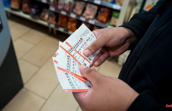 No win for 39 draws: US lottery jackpot rises to $1.6 billion