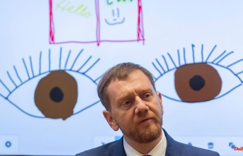 Saxony: Saxon politicians read to elementary school students