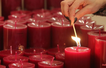 North Rhine-Westphalia: Even in the second year of Corona, people bought more candles