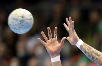 Baden-Württemberg: Bietigheim handball players with two newcomers