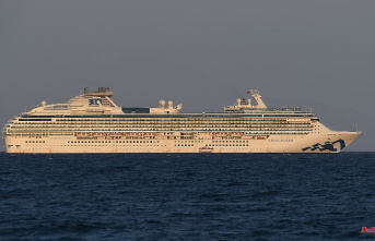 Corona outbreak on ship: 800 passengers become infected on luxury liners