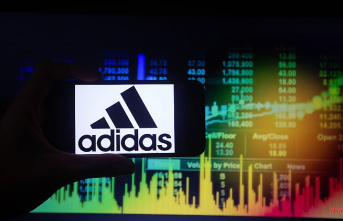Adidas shoot up 21 percent: DAX ends the week with a big plus