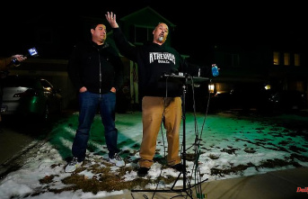 Ex-soldier punched shooter: Colorado praises 'heroic' nightclub rescuers