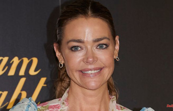 Anger at slow driving: Unknown shoots at Denise Richards' car