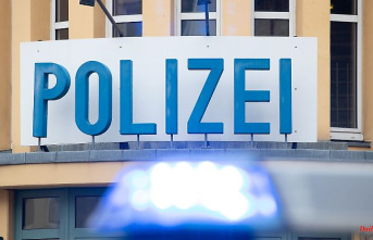 North Rhine-Westphalia: Police officers threw objects on Halloween