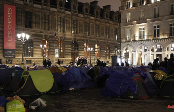 "Better deport": Paris wants to deport unwanted migrants