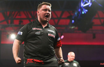 Booing, "Big Fish", arrow chaos: This is the most spectacular moment of the Darts World Cup