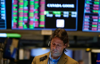 Dow Jones closes in the red: economic data send prices plummeting