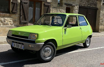 Almost extinct small car: drive the Renault 5 of the first generation